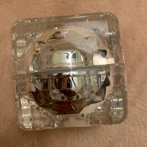 Face Cream - Picture 7 of 7